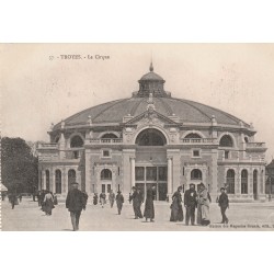 10 TROYES. Le Cirque 1918