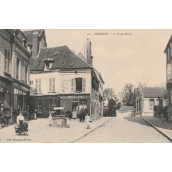 51 SEZANNE. Café Fillion et le Puits Doré 1909
