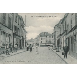 77 LA FERTE-GAUCHER. Rue de Paris 1907