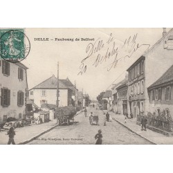 90 DELLE. Belle animation Faubourg de Belfort 1911
