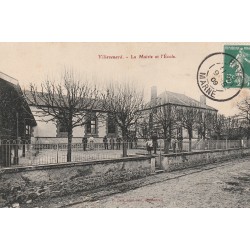 51 VILLEVENARD. Mairie et Ecole animation 1909