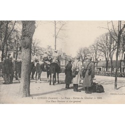 80 CORBIE. Revue du Général sur la Place en 1915