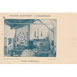 2 cpa 77 COULOMMIERS. Collège Jules-Ferry Atelier de Menuiserie et Réfectoire 1910