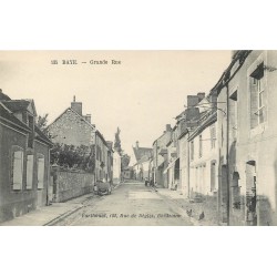 51 BAYE. Voiture ancienne sur Grande Rue 1920