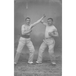 SPORTS. Magnifique et rare Photo cpa BOXEURS ou LUTTEURS