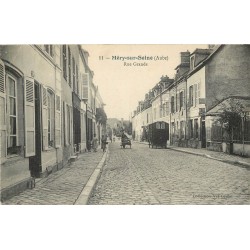 10 MERY-SUR-SEINE. Roulotte Rue Grande 1915
