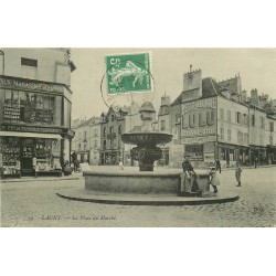 77 LAGNY. "Aux Magasins Réunis" Place du Marché 1911