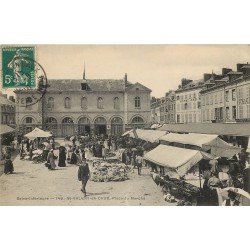 76 SAINT-VALERY-EN-CAUX. Place du Marché 1910