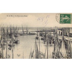 17 ILE DE RE. Le Port de la Flotte bateaux de Pêche 1913
