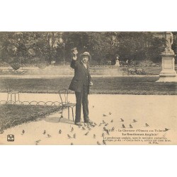 METIERS. Aux Tuileries Paris 01. Le Chameur d'Oiseaux. Le Gentleman Anglais