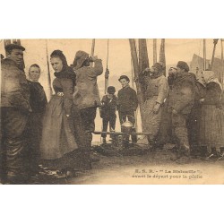 62 BOULOGNE-SUR-MER. La Bistouille des Pêcheurs avant le départ pour la Pêche 1930