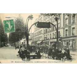 PARIS 20. Nombreux écoliers au Métropolitain Station Bagnolet 1908