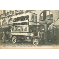PARIS 06. Un Autobus à étage ligne Montmartre-Place Saint-Michel