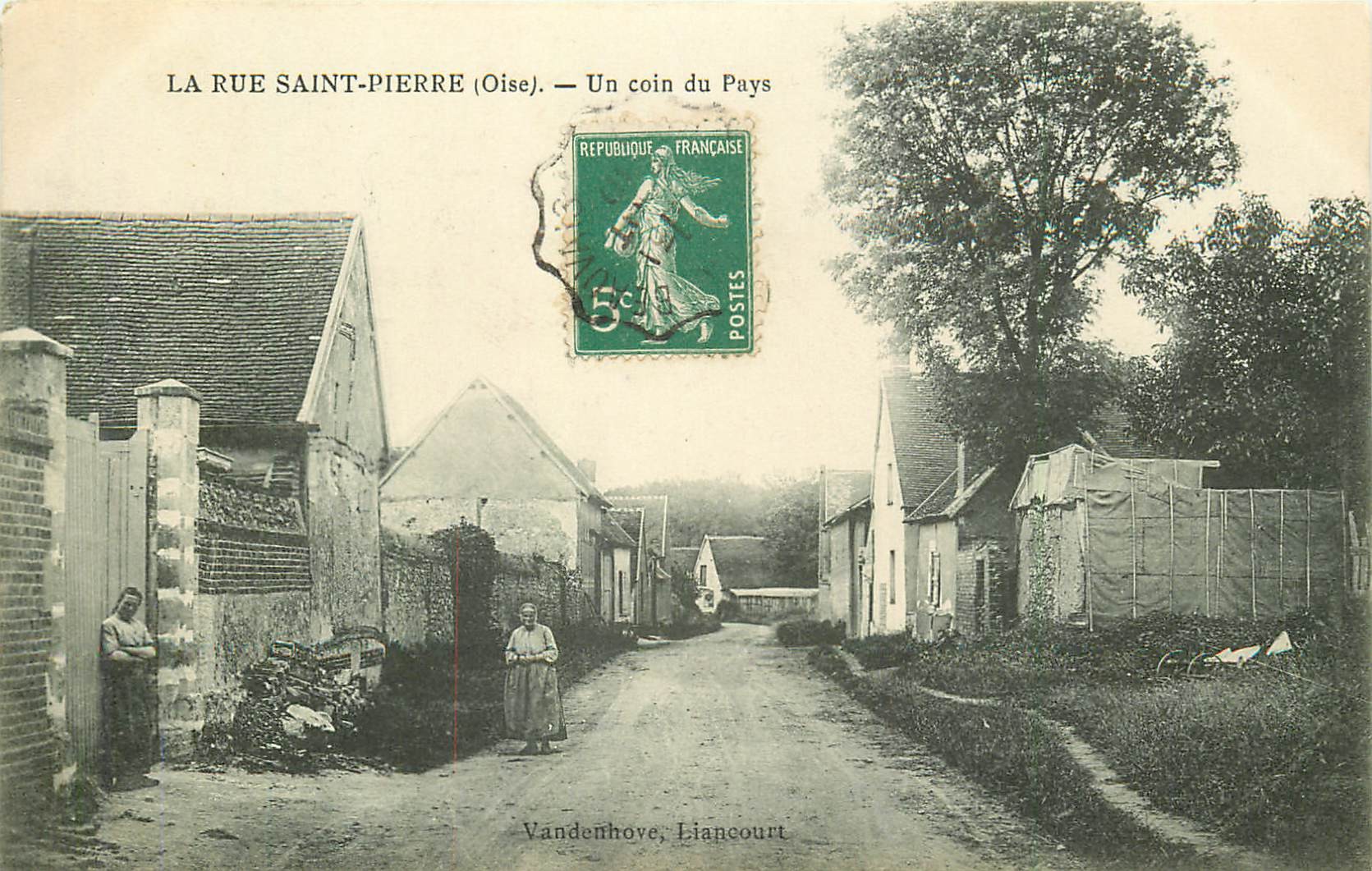 60 LA RUE SAINT-PIERRE. Un coin du Pays 1910