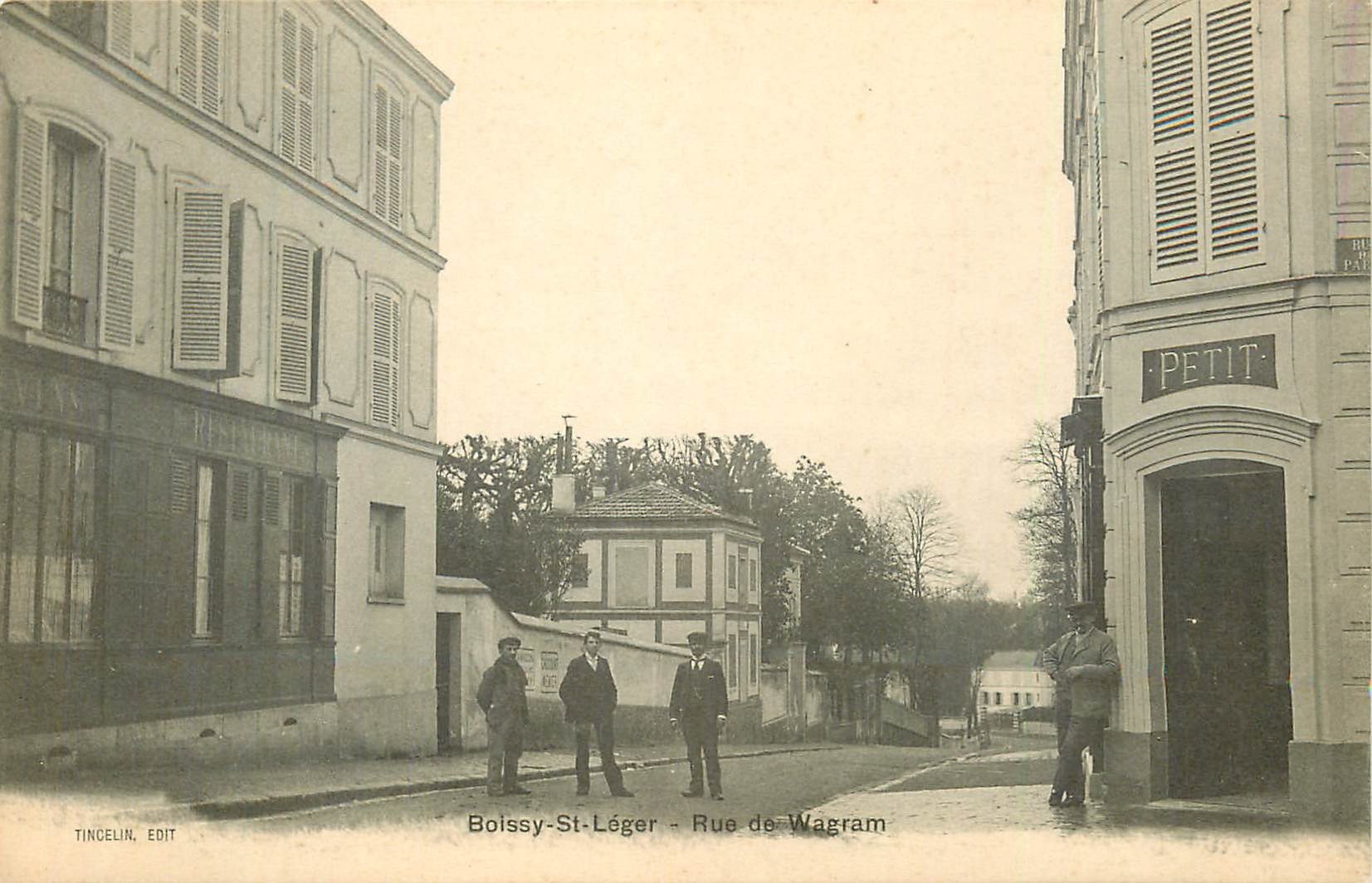 94 IVRY SUR SEINE. Eglise animation vers l'Entrée
