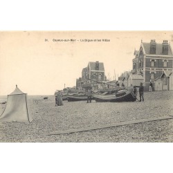 80 CAYEUX-SUR-MER. Digue et Villas, Pêcheurs et barques