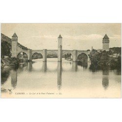 carte postale ancienne 46 CAHORS. Le Pont Valentré 1913