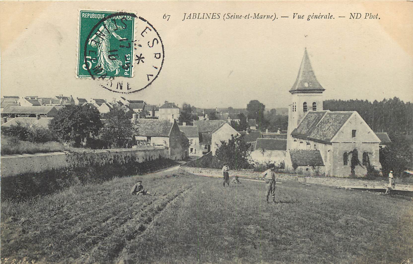 77 JABLINES. Vue générale et enfants dans les Champs 1910