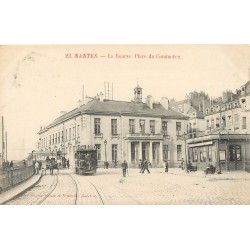 44 NANTES. Tramways et Bourse Place du Commerce