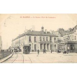 44 NANTES. Tramways et Bourse Place du Commerce