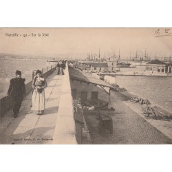 2 x Cpa 13 MARSEILLE. Sur la Jetée, Pierres Plates et Phare 1903