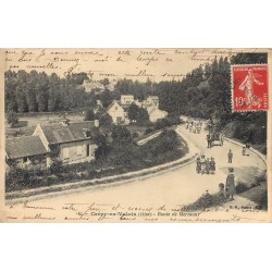 60 CREPY-EN-VALOIS. Animation Route de Mermont 1907