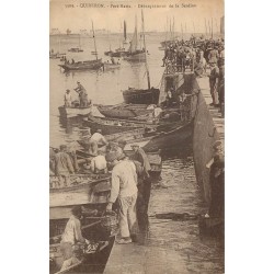56 QUIBERON. Débarquement de la Sardine à Port Maria. Pêcheurs Poissons et Crustacés 1929