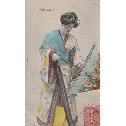 Japon Japonaise. Superbe Geïsha en kimono avec l'ombrelle 1904