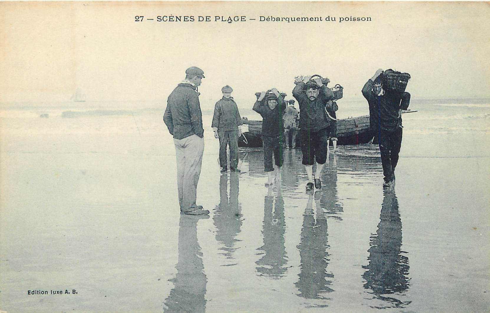 17 Débarquement du Poisson par des Pêcheurs 1909