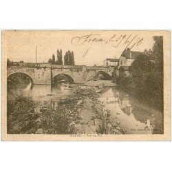 carte postale ancienne 46 FIGEAC. Pont du Pin 1930