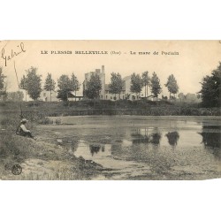 60 LE PLESSIS-BELLEVILLE. Pêcheur à la ligne à la Mare de Poclain 1911