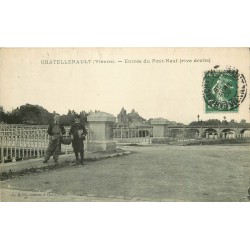 86 CHATELLERAULT. Ecolier et Jardinier à l'Entrée du Pont Neuf 1909