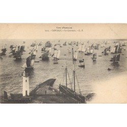 35 CANCALE. La Caravane des Bateaux de Pêches vers 1900