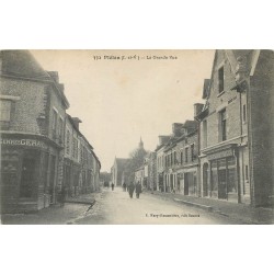 35 PLELAN. La Grande Rue avec Pharmacie Dubreuil