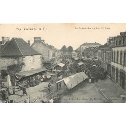 35 PLELAN. La Grande Rue jour de Foire 1907