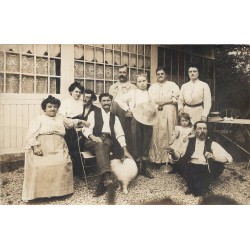 94 CHAMPIGNY SUR MARNE. Belle réunion de Famille dans le Jardin 1910