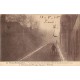 PARIS 18° MONTMARTRE. Un Porteur d'eau rue des Saules en 1899 sous le brouillard 1905