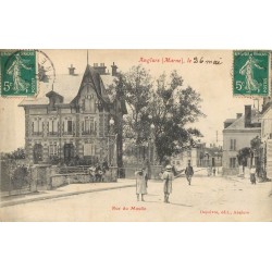 51 ANGLURE. Animation rue du Moulin 1911
