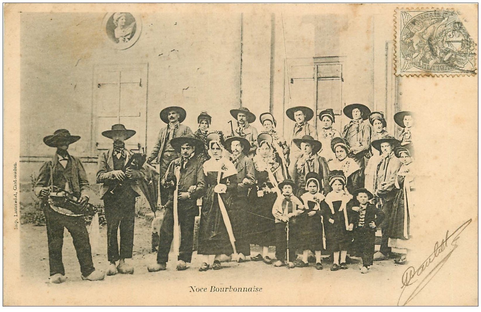 carte postale ancienne 03 BOURBONNAIS. Une Noce vers 1900