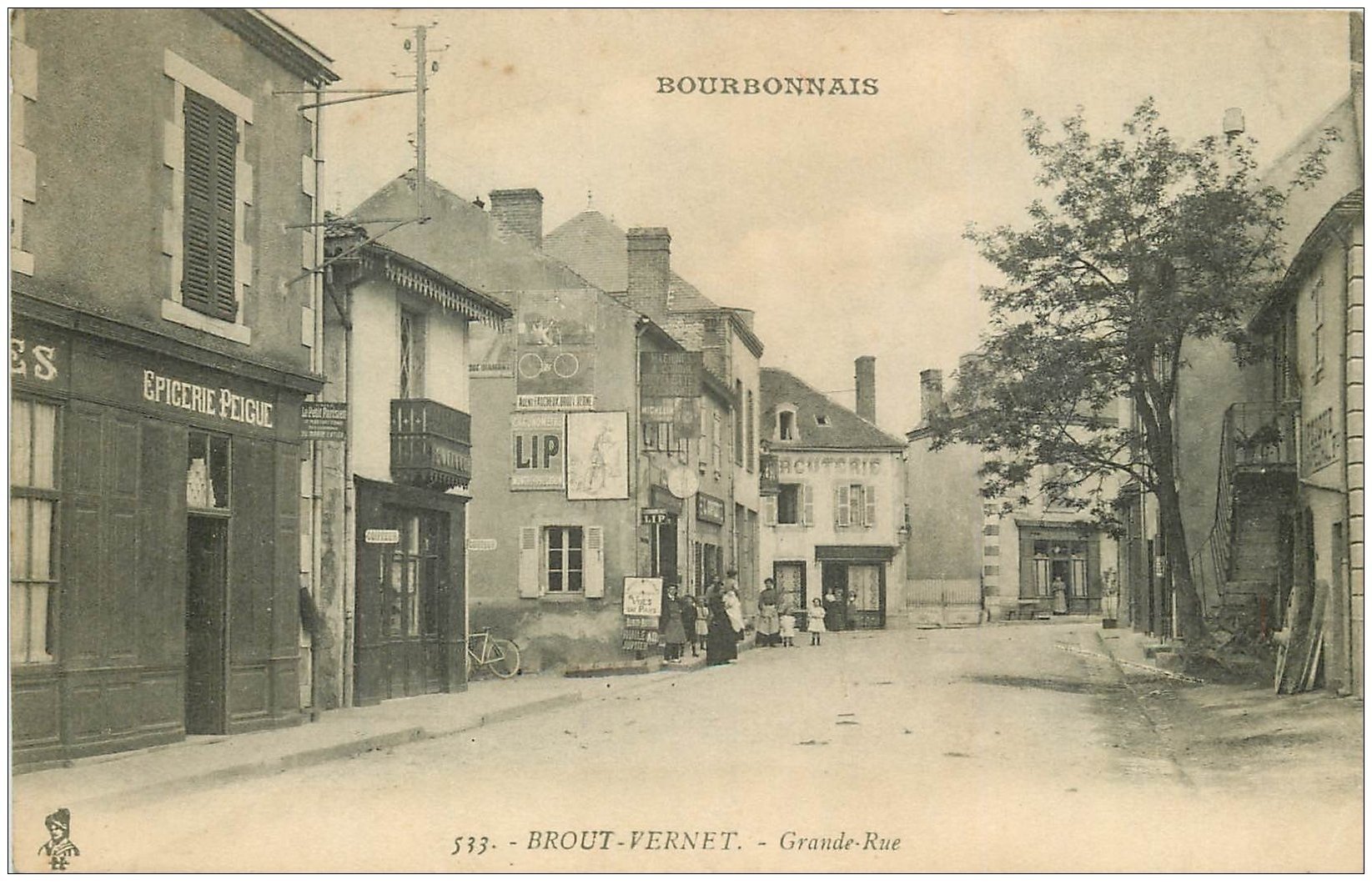 03 BROUT VERNET. Grande Rue. Epicerie Peigue 1917 avec Coiffeur