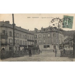 95 PARMAIN. Boucherie et Pharmacie Cailleux Quartier de la Gare avec son Passage à niveau 1919