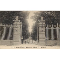 69 BRON. Asile Entrée de l'Avenue 1922