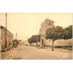 carte postale ancienne 17 BROUAGE. Une Rue et Eglise. Aigues-Mortes de la Saintonge. Editions Bergevin