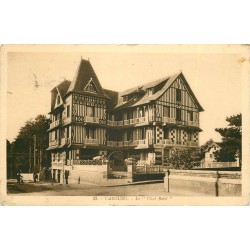 14 CABOURG. Auberge le "Chat Botté" Avenue de Versailles