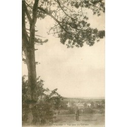 14 MEUVAINES. Vue prise du Calvaire avec personnage dans les Champs 1935