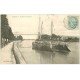carte postale ancienne 17 CHARENTE. Le Pont de Tonnay avec Péniches 1905