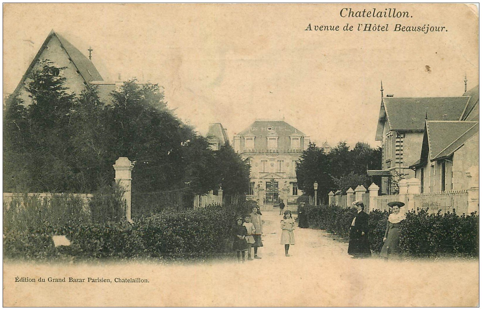 carte postale ancienne 17 CHATELAILLON. Avenue de l'Hôtel Beauséjour 1907