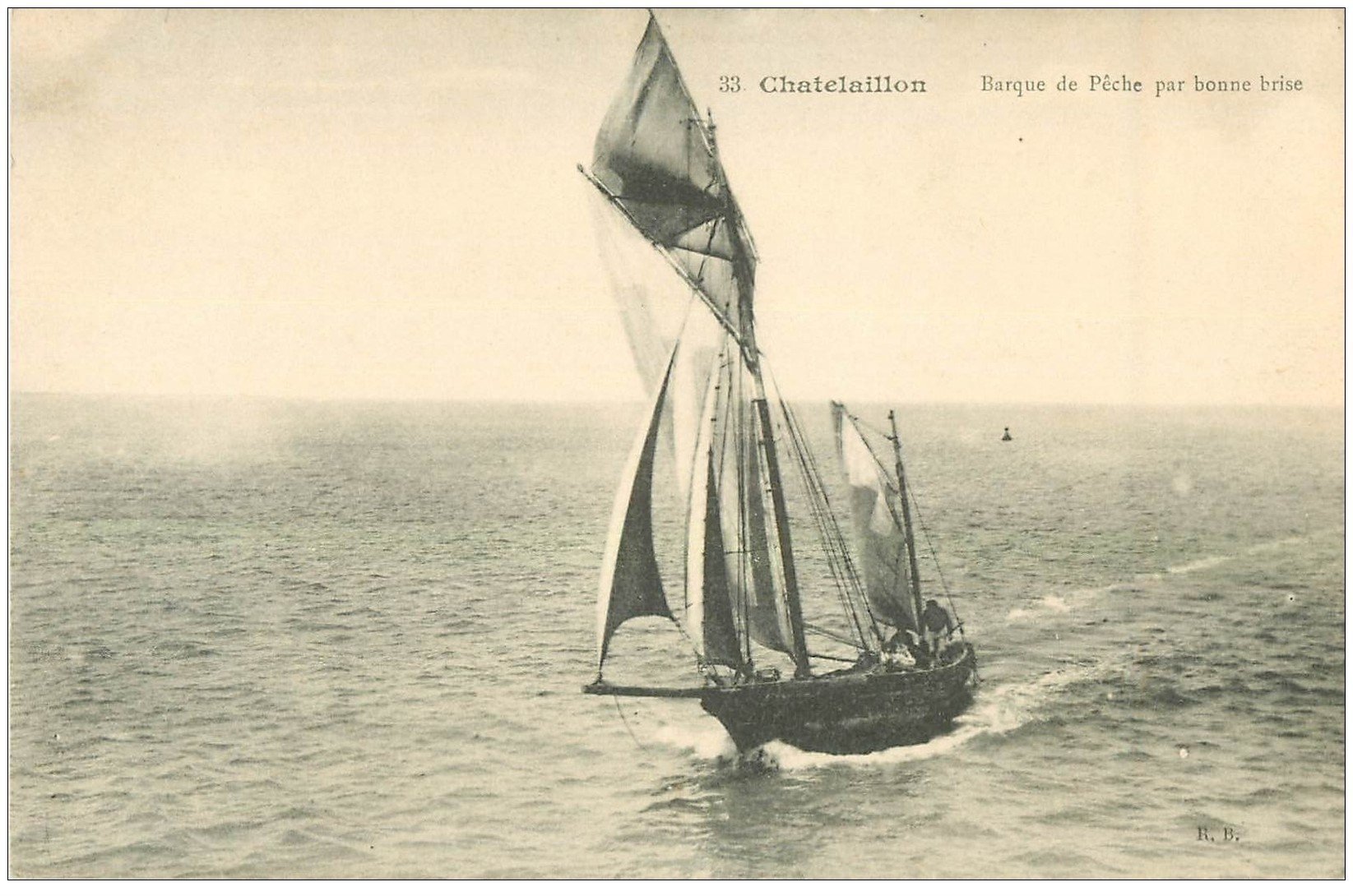 carte postale ancienne 17 CHATELAILLON. Barque de Pêche