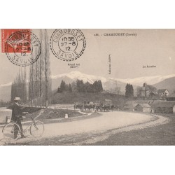 73 CHAMOUSSET. Attelages de Boeufs et cycliste sur la Route 1912