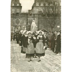 Photo cpsm grand format 35 SAINT-MALO Jeunes Filles du Groupe "Quic-en-Groigne" 1963